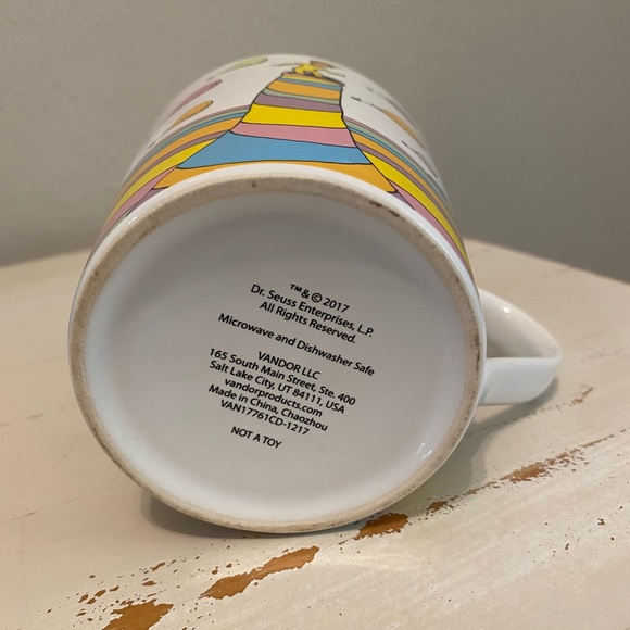 Dr. Seuss Oh! The Places You'll go Coffee Mug Cup 
2017 by Vandor - Picture 8 of 8